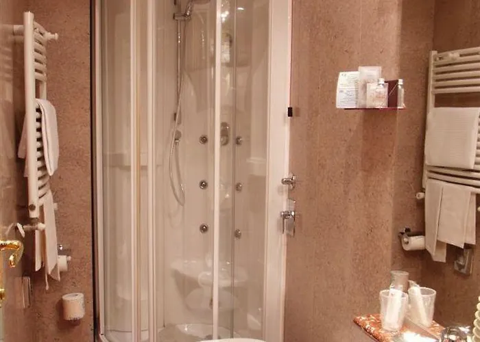 Hotel Star 3*