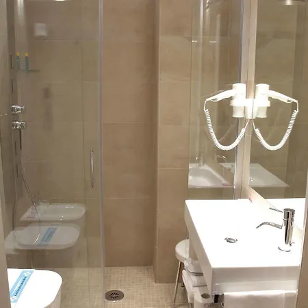 Hotel Star 3*