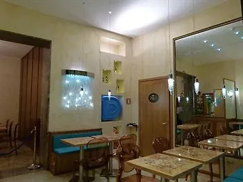 Star 3* Milánó